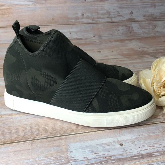 MATERIAL GIRL Quila Camo Green Sock Wedge Sneakers 8.5M - Picture 7 of 7